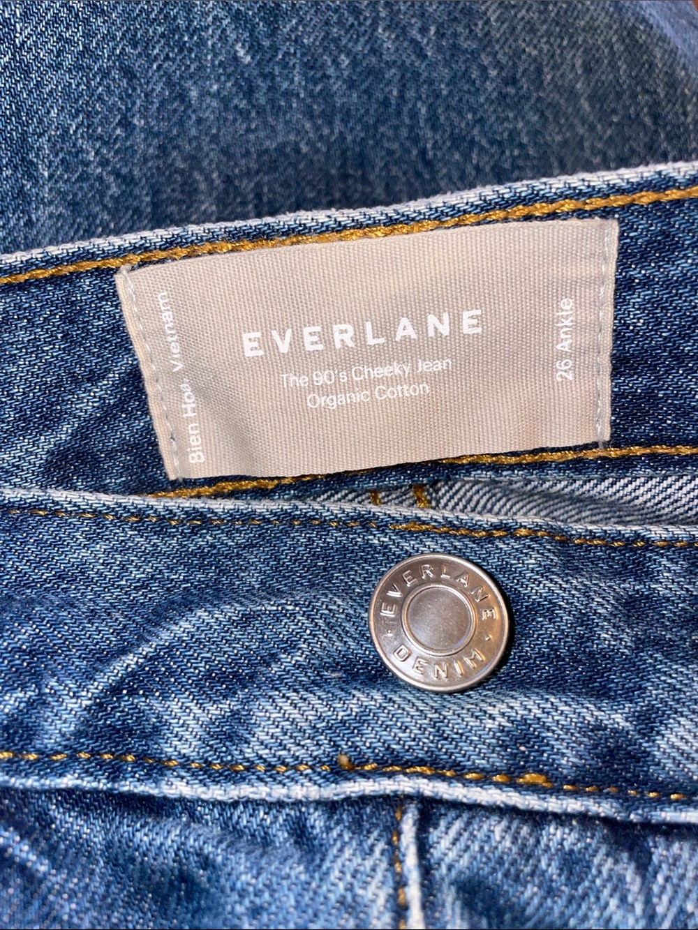 High Rise 90’s Jean - Picture 4 of 4
